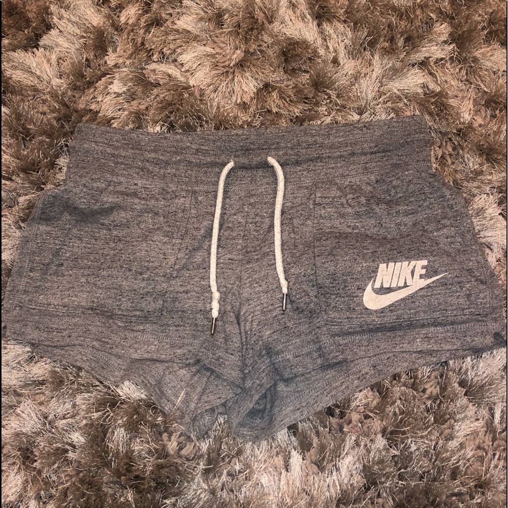 🌟 Nike Shorts 🌟